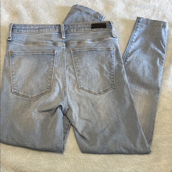 Women Light Blue Jeans - Picture 3 of 6